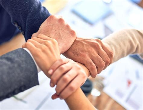 associate company fundsnet