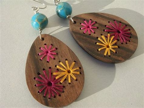 retro embroidered wood earrings  shipping  ibbyandrufus