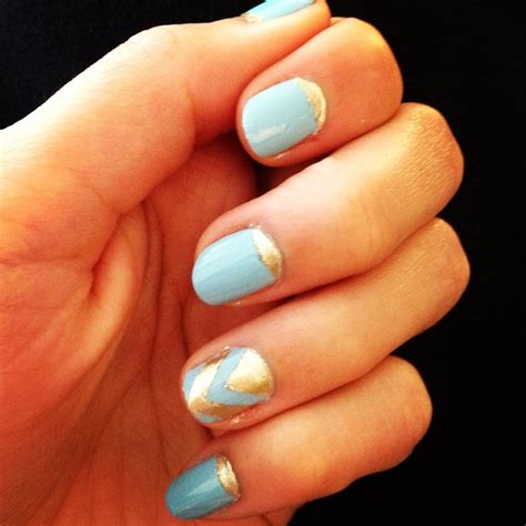 Nail art - blue and gold - 20s inspired | Blue gold nails, Blue nails ...