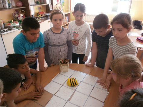Учебни ресурси/Learning resources: Пчеличка - Умничка