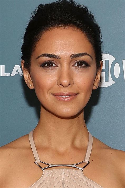 Nazanin Boniadi Wallpaper