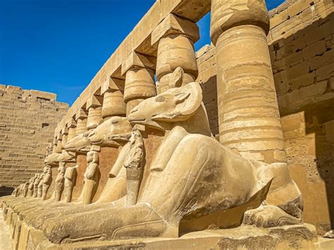 Templos Do Antigo Egito - O templo de karnak é dedicado ao complexo de templos do antigo egito ...
