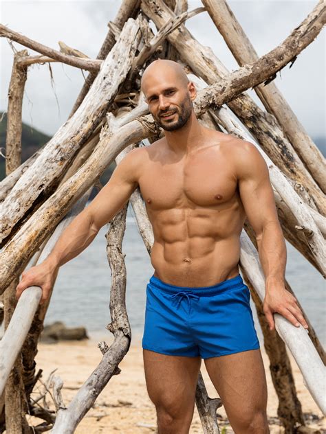 FREESTYLE COLLECTION – Todd Sanfield Collection