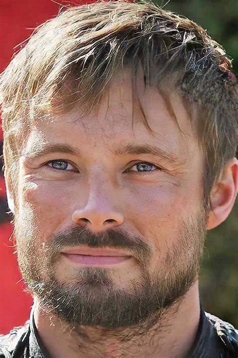 Bradley James - FilmAffinity