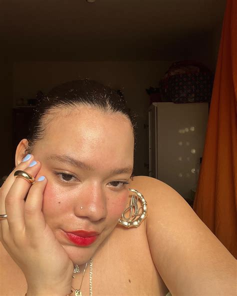 8 Jewelry Trends to Shop In 2023, According to Experts | Who What Wear