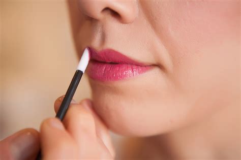 organic makeup - promotes healthy and beautiful skin
