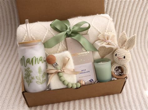 baby gift box congrats    baby  mama succulent gift