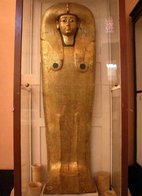 The Treasure of the Egyptian Queen Ahhotep | Egyptian queen, Egypt mummy, Egyptian