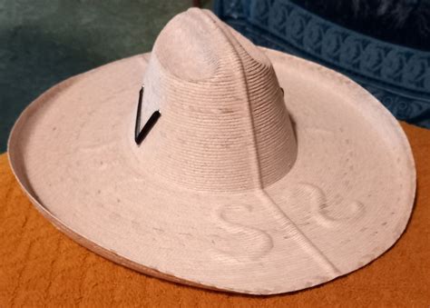 Sombrero de palma Michoacán. | Sombrero de palma, Sombreros, Trajes ...