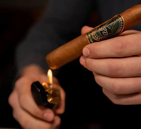 How to Light a Cigar Perfectly Every Time - Groovy Cigars