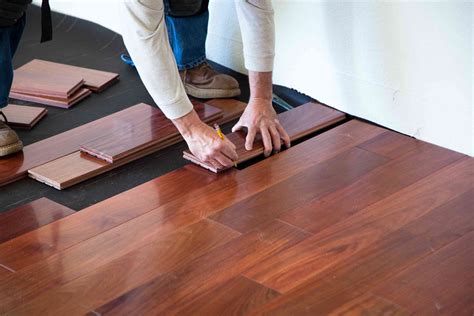 How Much to Install Wood Flooring Per Square Foot: Cost Insights