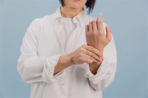 Ulnar Wrist Pain Treatment Singapore | Wrist Specialist