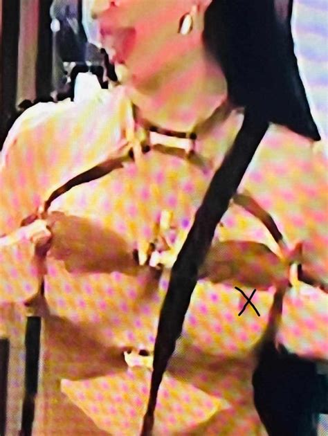 Първо в Lupa.bg: Атижа си показа циците (Снимки 18+) - Lupa BG