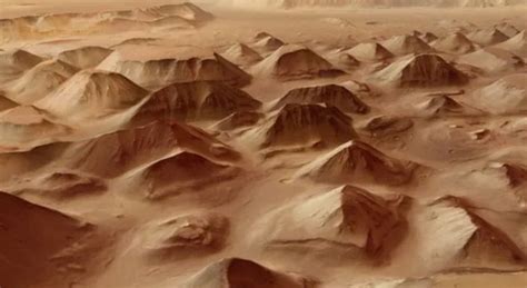 Ученые обнаружили место на Марсе, где может скрываться внеземная жизнь ...