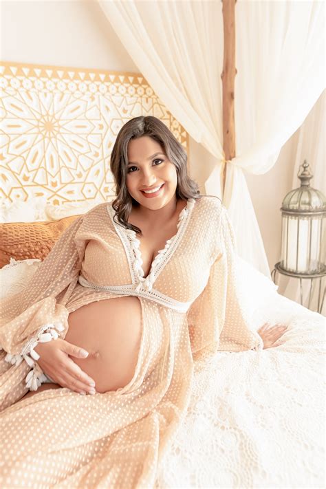 Tatiana Navarro - Tratamento de Imagens e Arte Digital | São José do