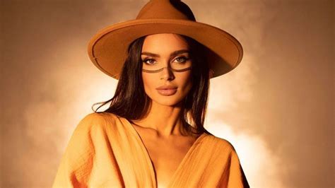 Korolova - Dj Video Mix - MUSIC IN MY MIND