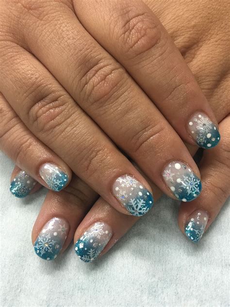 Blue And White Winter Gel Nails