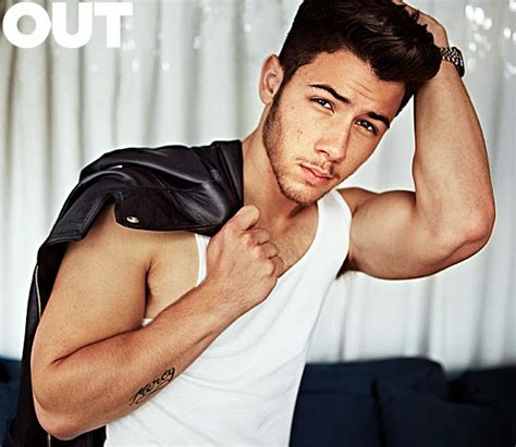DIA DIA CON LOS JONAS: FOTOS: Jonas Brothers Photoshoot OUT Magazine