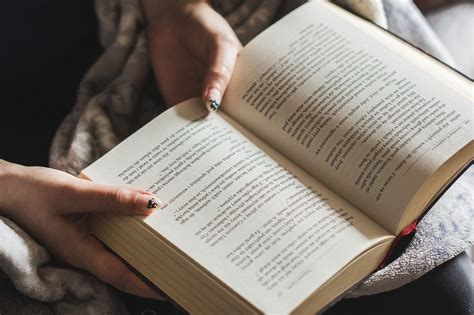 How to Get Over the Death of Your Favorite Book Character - Chapter Break