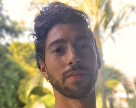 About – Ryan Caspian – Medium