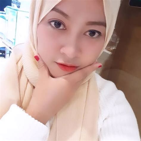 fany mutiara atmandavelltya threads