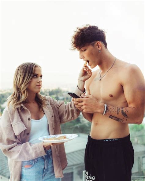 Tayler Holder (TikToker) Age, Biography, Height, Net Worth, Family & Facts