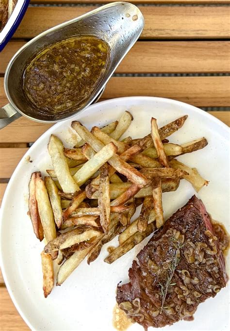 Bavette grillée sauce à l'échalote et au vin rouge • La petite bette