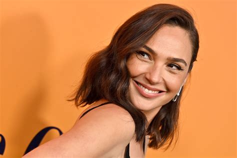 The One Scene Gal Gadot Felt Nervous To Film With Dwayne Johnson