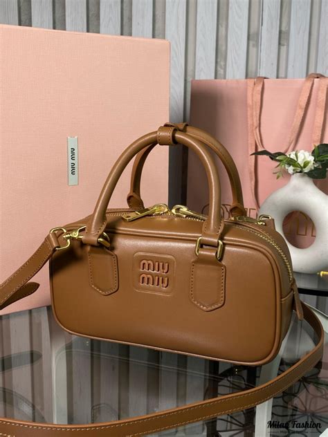 Сумка Miu Miu №V33512 купить в Москве - цены в интернет-магазине Мир ...