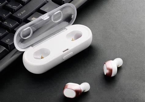 Купить беспроводные стерео наушники Bluetooth гарнитура с зарядным ...