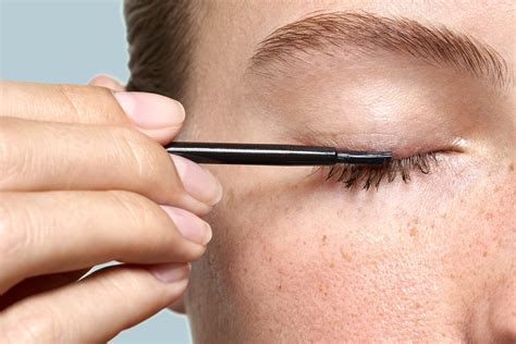 Latisse (bimatoprost ophthalmic solution) for Eyelash Growth | hers