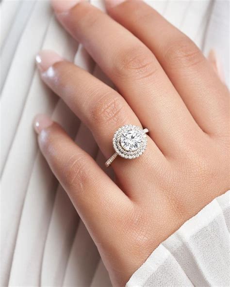 White Gold Engagement Rings