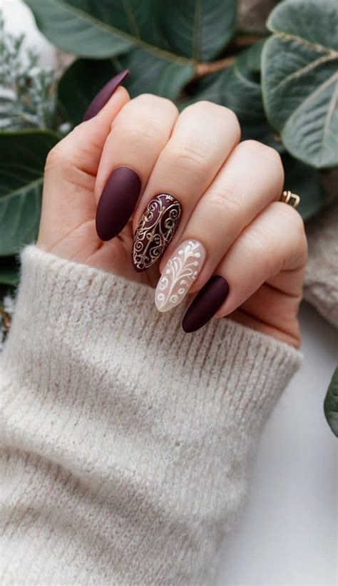 maroon nail art ideas stunning designs   fall  winter