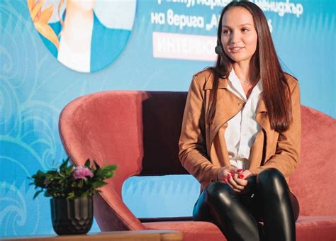 Емилия Белчева - Приятели, днес е международният ден на...