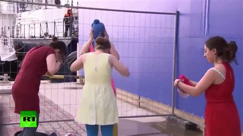 Казаки дали достойный отпор Пусси Райот в Сочи 19 02 2014 Pussy Riot ...