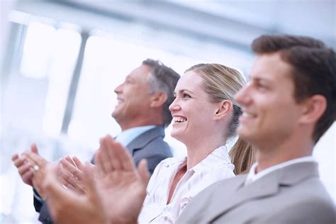 What Is the Difference Between a Leader and a Manager? - KPI Consultancy