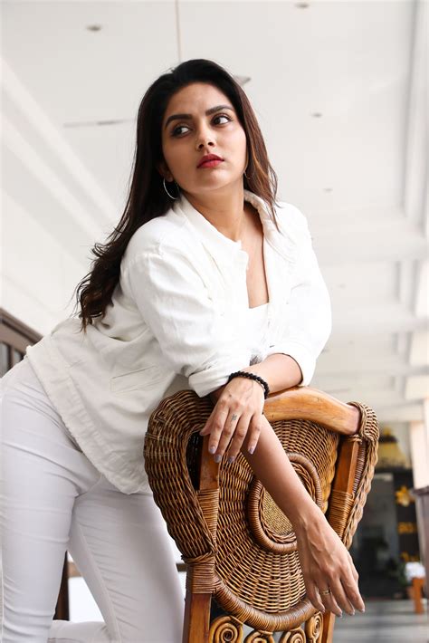 Mahima Nambiar photoshoot stills - South Indian Actress