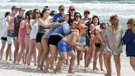 What you need to know about public beaches in Destin, Florida