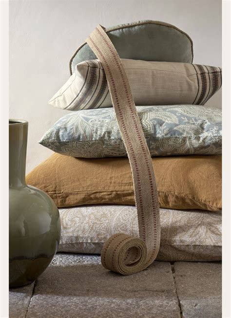 COUSSIN ROND EN VELOURS ET BIAIS CONTRASTÉ VERT CLAIR : Coussin Bouchara