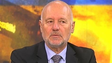 Един призрак броди по телевизиите - призракът на Тагарев