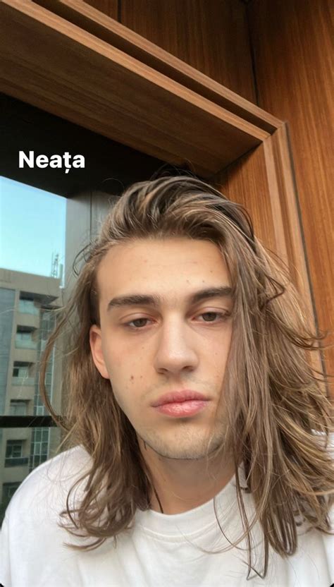 neadzy adlı kullanıcının Osky ️🫶🏻 panosundaki Pin