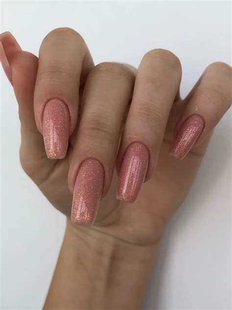 Стильные нюдовые ногти | Romantic nails, February nails, Manicure