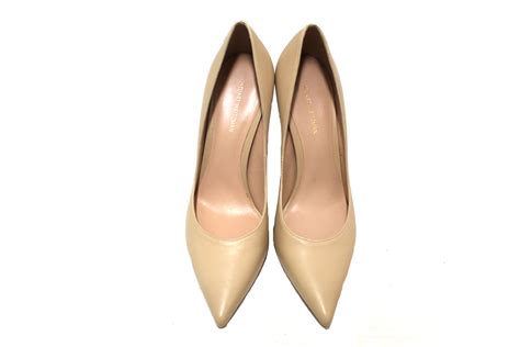 Authentic Stuart Weitzman Nude Smooth Leather Anny 105MM Pump Shoes Si