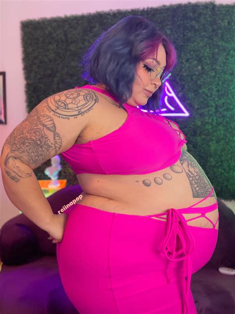 the best angle to show off my massive gut.. 🥵 stuffing again tonight ya