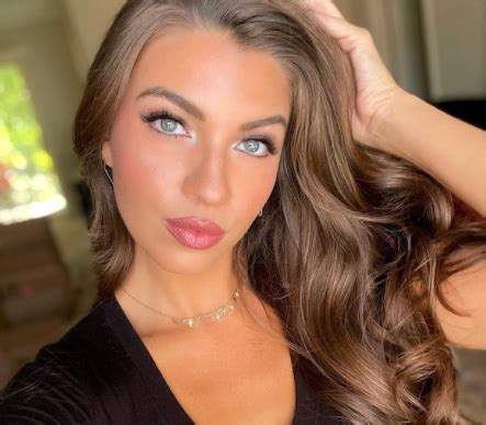 Angela Amezcua Biography, Age, Weight, Height, Net Worth, Relationship ...