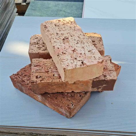 bata merah  pcspallet