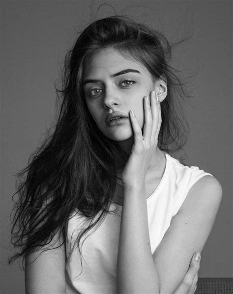 KSENIA MAKHOVA - Lia Lakshmi