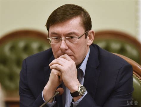 “Зловживання владою”. НАБУ викликає Луценка на допит