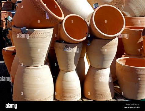 Pots planters hi-res stock photography and images - Alamy