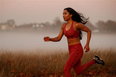 Karina - Running Sportswear on Behance